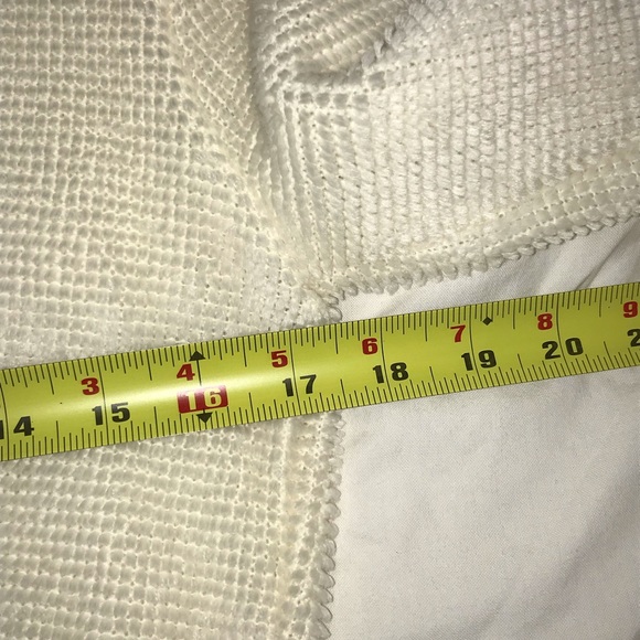 Vintage Radishes & Roses sweater size medium - Picture 5 of 8